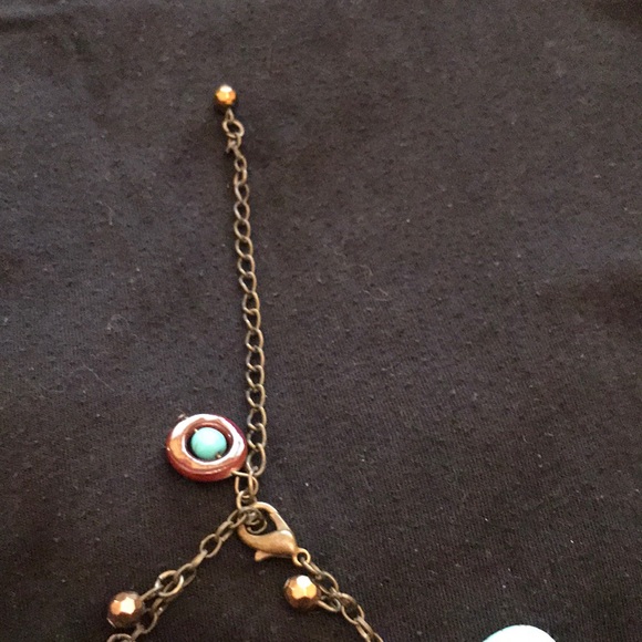 16” turquoise necklace with 4” extension - Picture 2 of 3